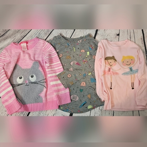 Re sellers bundle kids clothes and accessories 19+pieces and game 5lbs - Picture 3 of 7